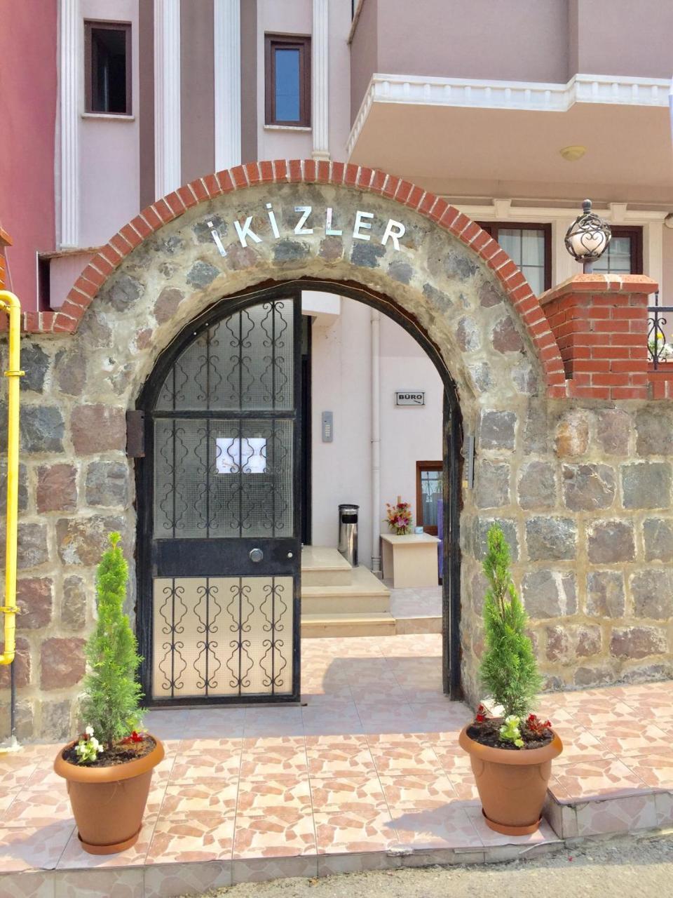 The Twins Apartmens Aparthotel Trabzon Esterno foto